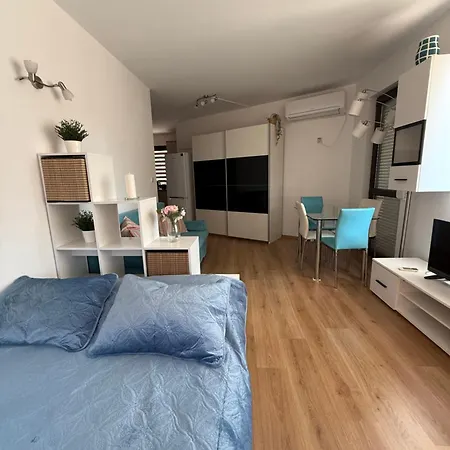 Sarafovo Sea And Airport Apartment Burgas